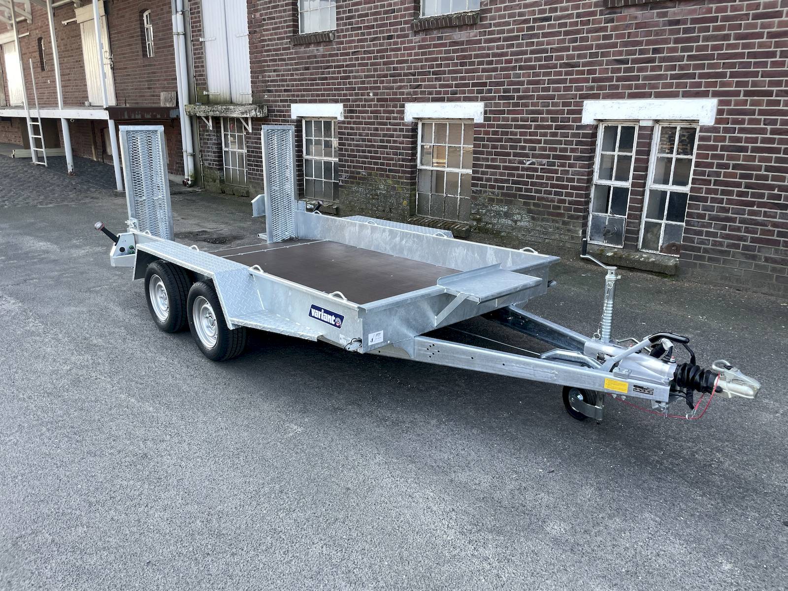 VARIANT 3516 B3 | MAXI LOAD | SKIDS