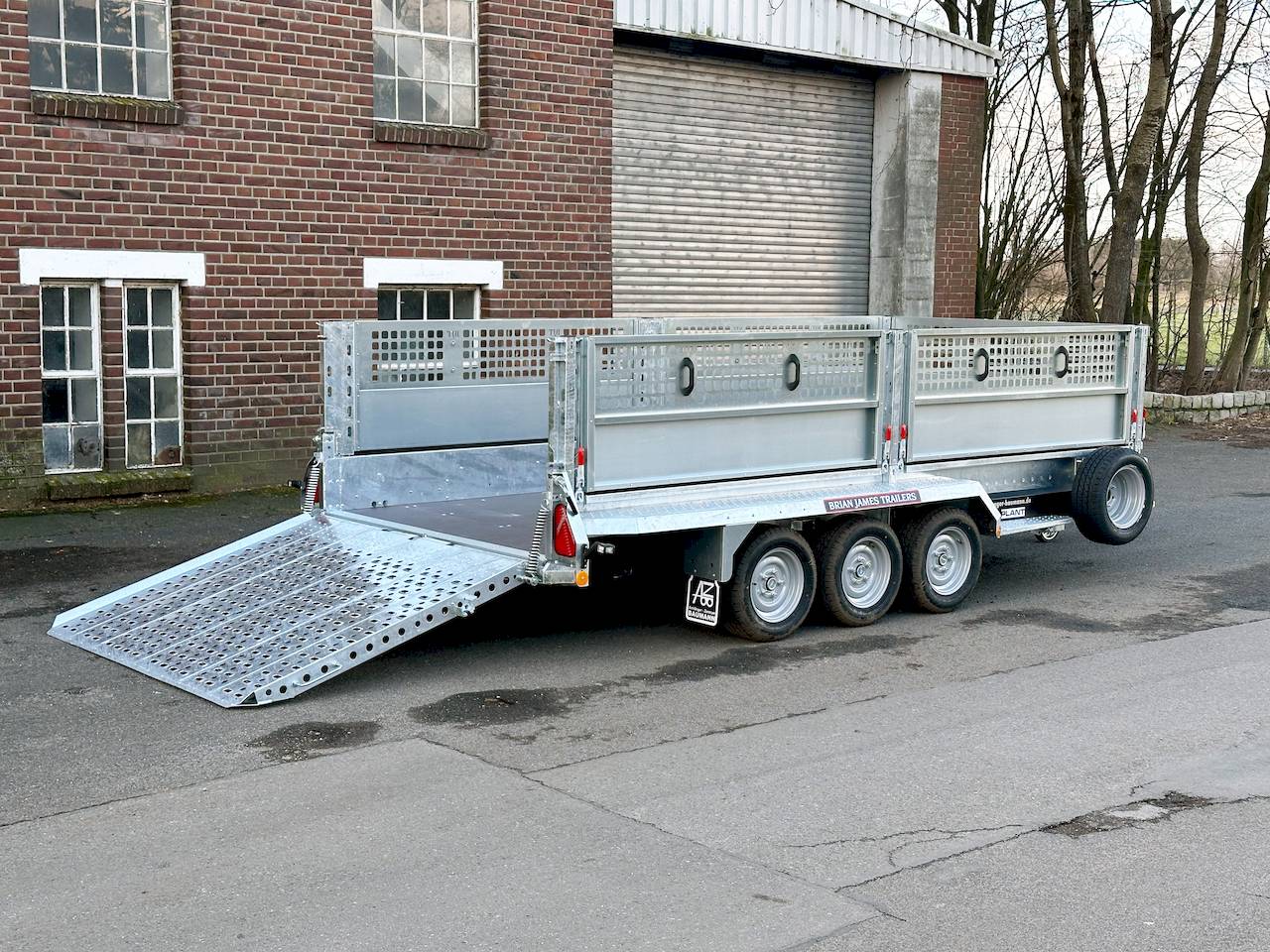 BRIAN JAMES GENERAL PLANT 551-4018-35-3-12 | TRIDEM | SCHWERLASTRAMPE