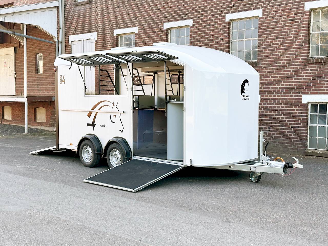 CHEVAL LIBERTE MAXI 4 SCHRÄGSTEHER