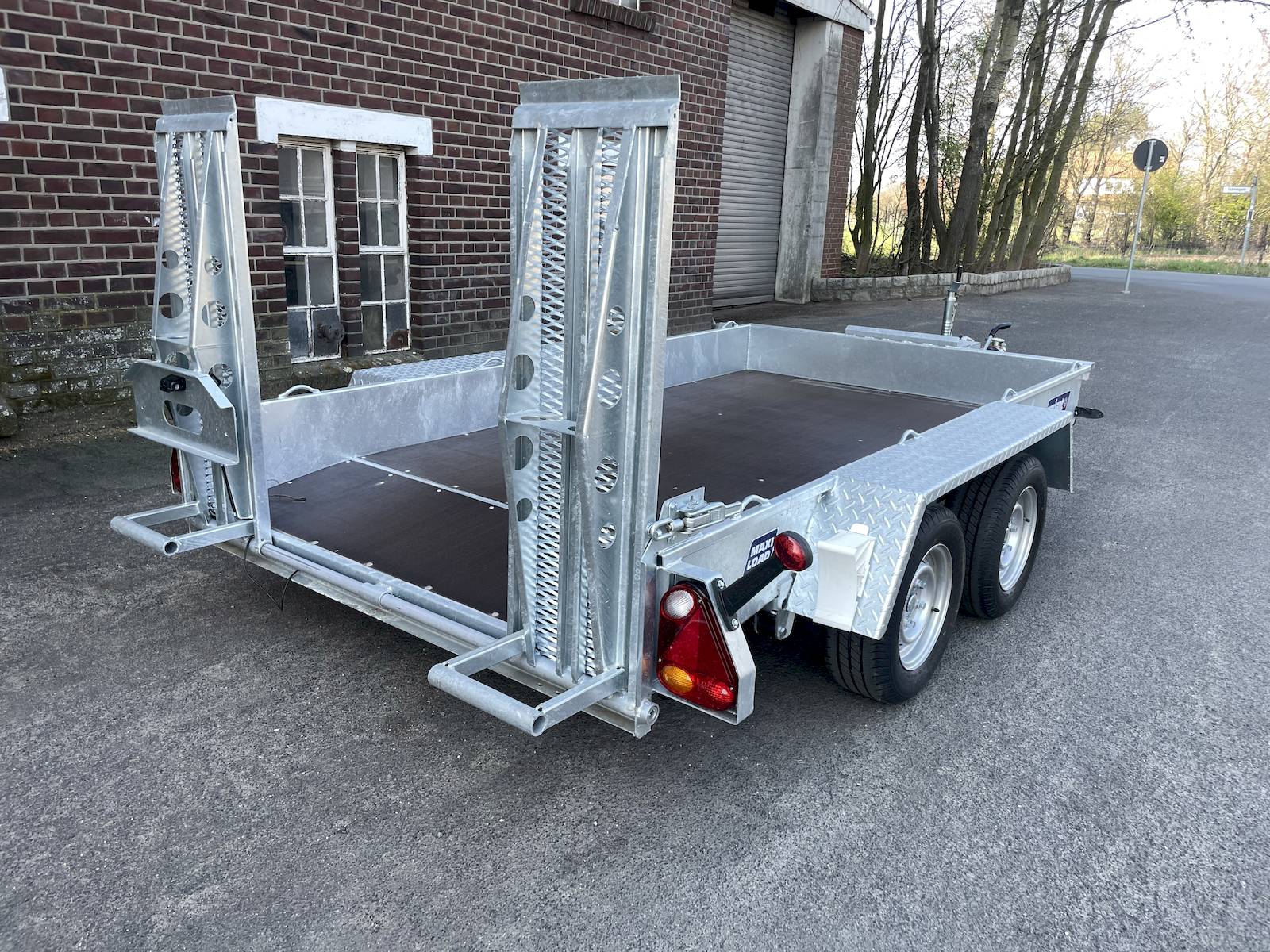 VARIANT 3516 B3 | MAXI LOAD | SKIDS
