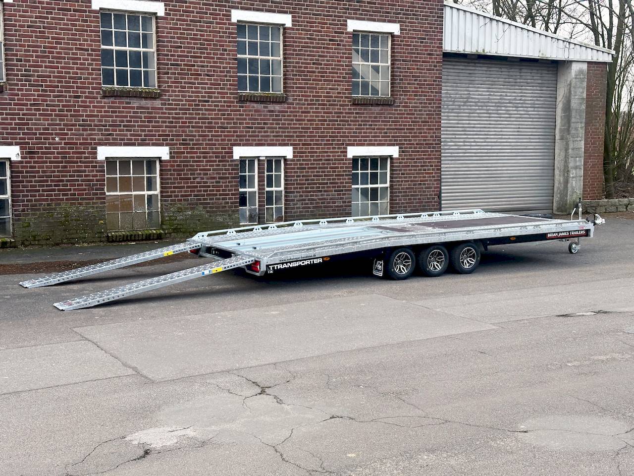 BRIAN JAMES T TRANSPORTER 231-5522-35-3-10 | FDC | RAMPEN 2,35M | TRIDEM 10"