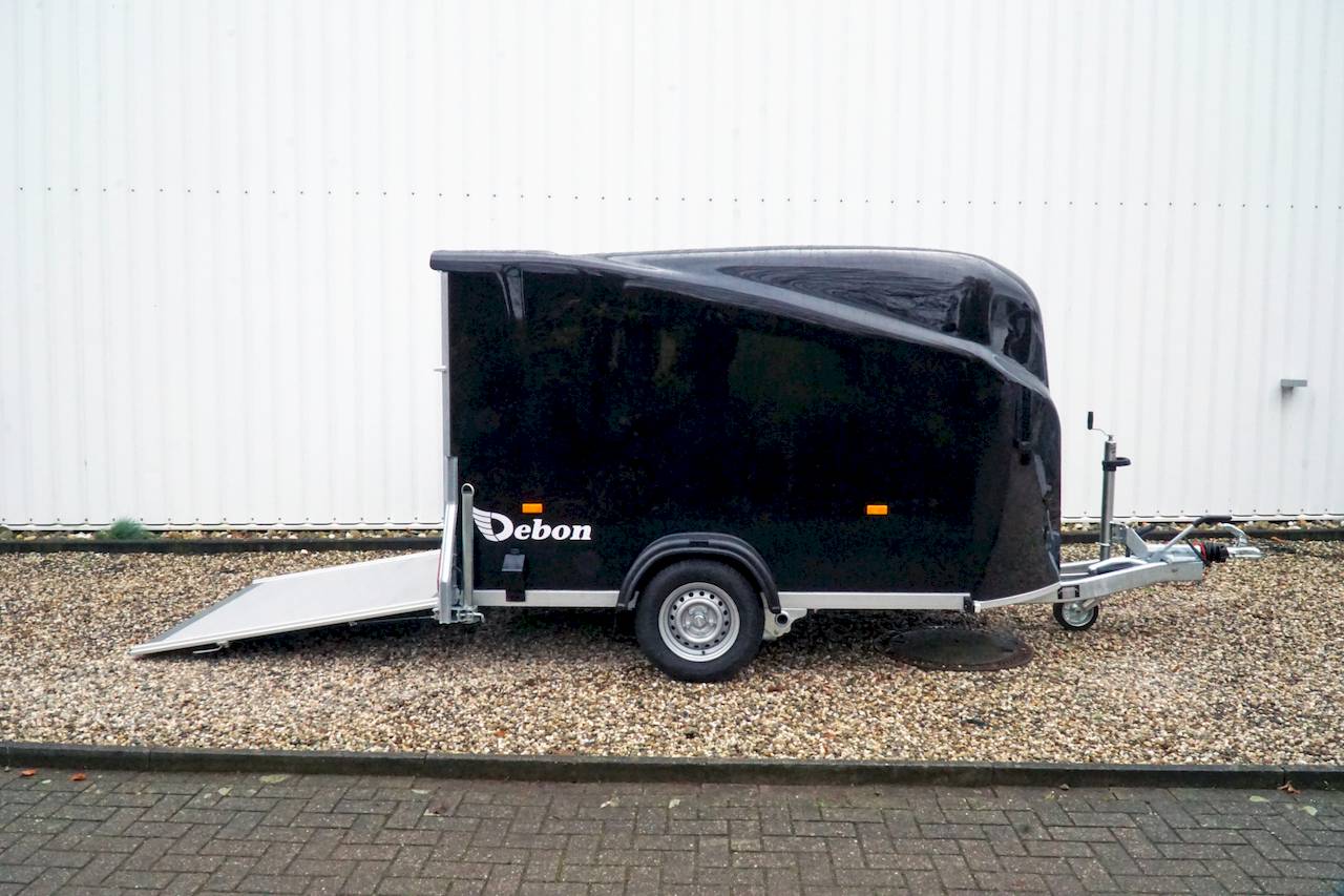 CHEVAL LIBERTE DEBON CARGO 1300
