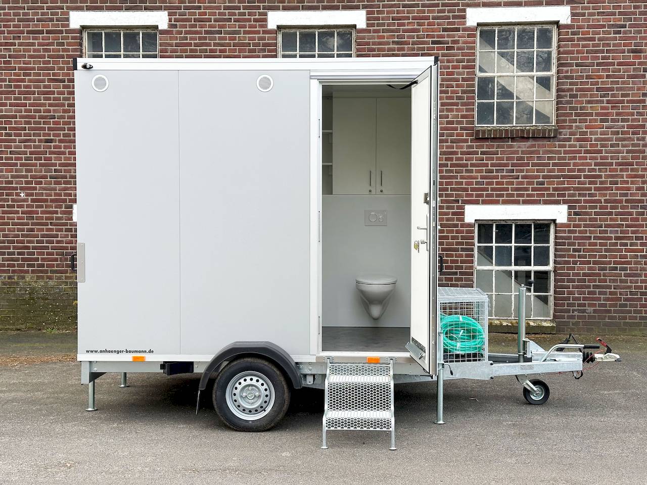 VEZEKO DUSCHANHÄNGER MIT TOILETTE 2482  | SILBER