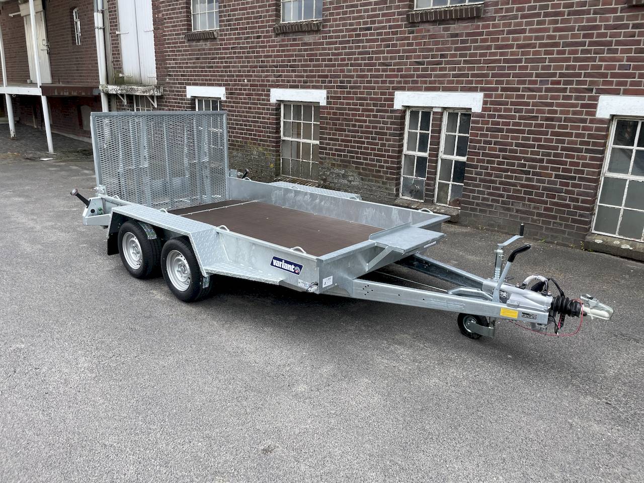 VARIANT 3516 B3 | MAXI LOAD | RAMPE