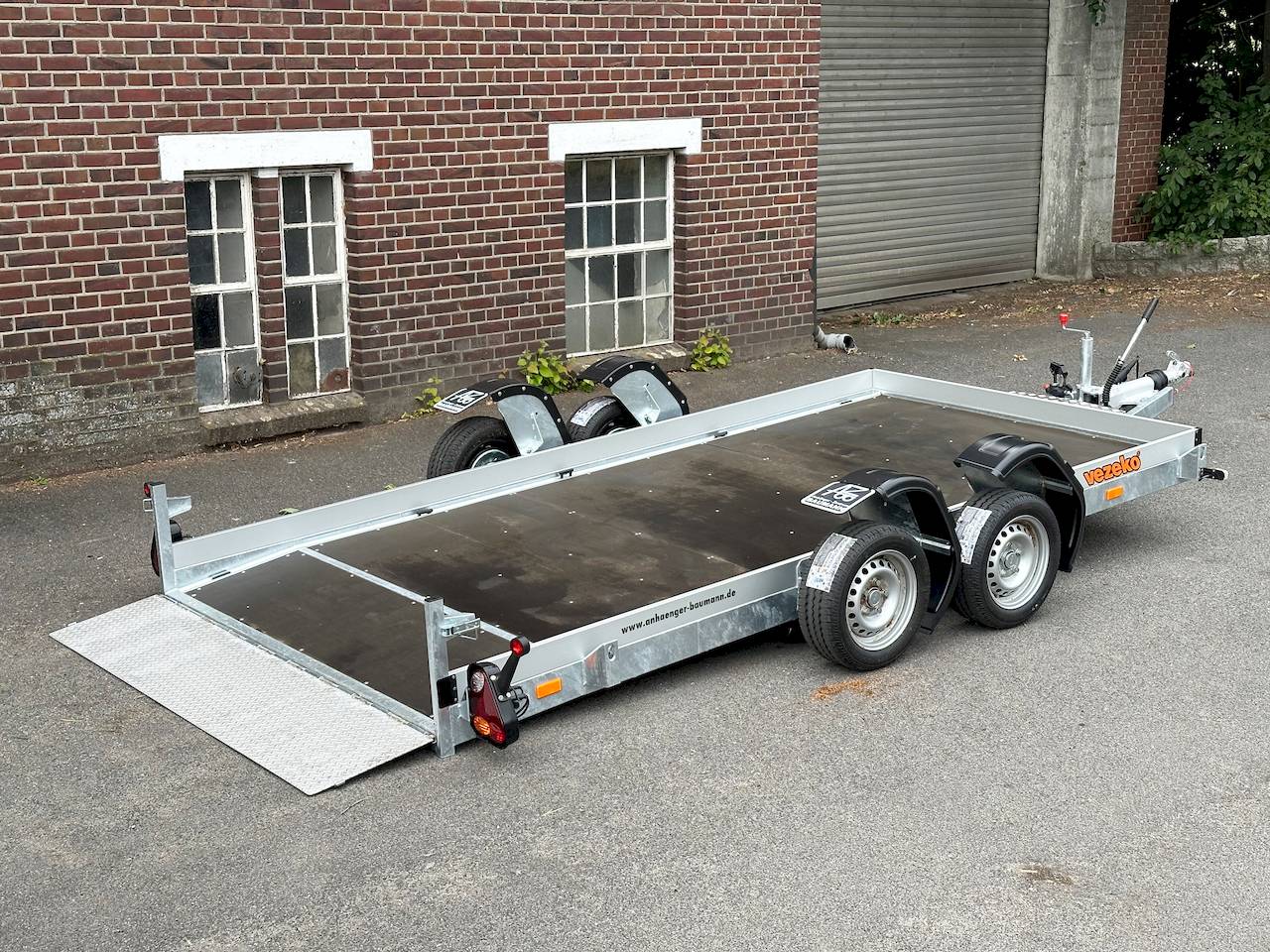 VEZEKO HUSKY CAR FB 35.39 | RAMPE