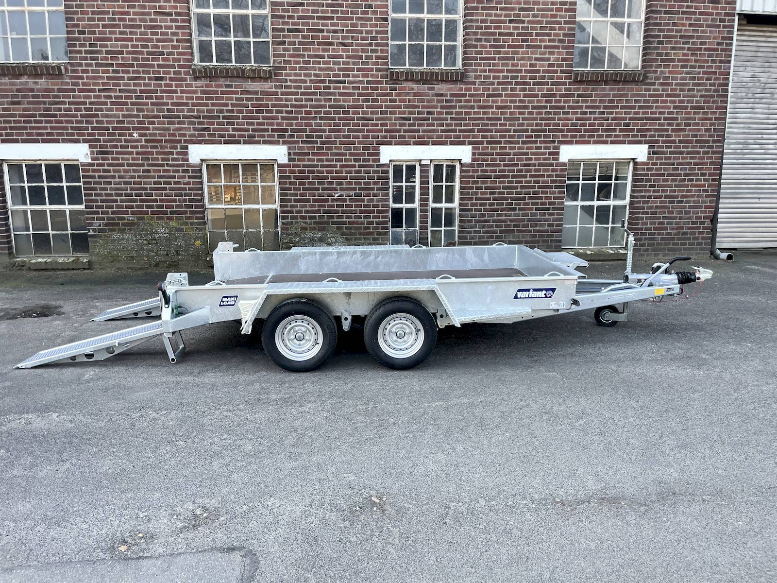 VARIANT 3516 B3 | MAXI LOAD | SKIDS