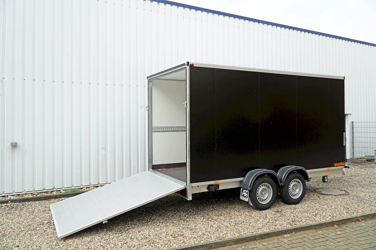 VEZEKO TK C 27.40 | BLACK | RAMPE