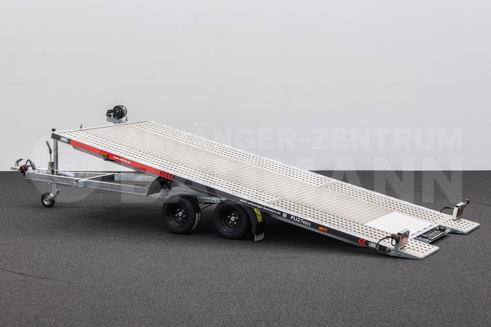 LORRIES PLI27-4521 I ALUBODEN MITTIG