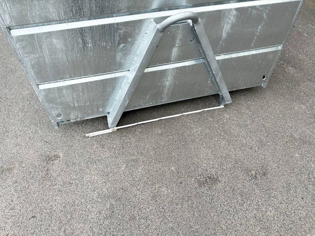 VEZEKO Abrollmulde 105cm Stahlblech feuerverzinkt