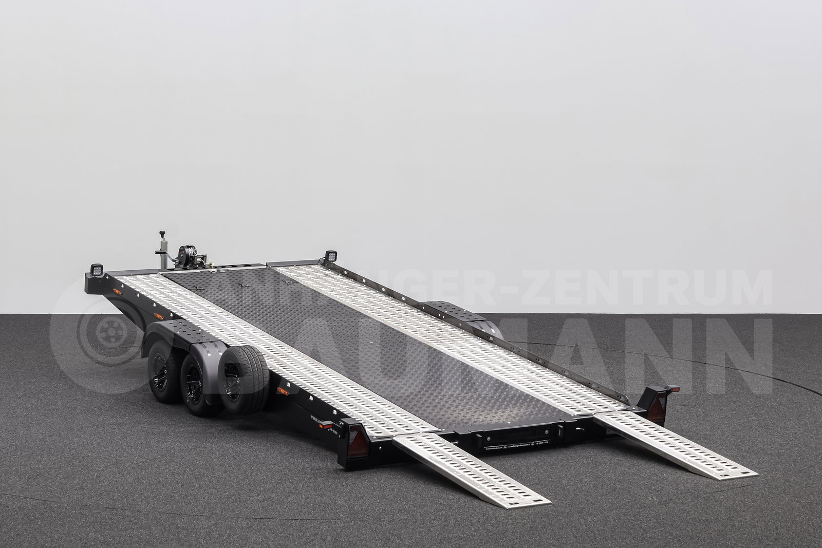 LORRIES PLAXX27-4520