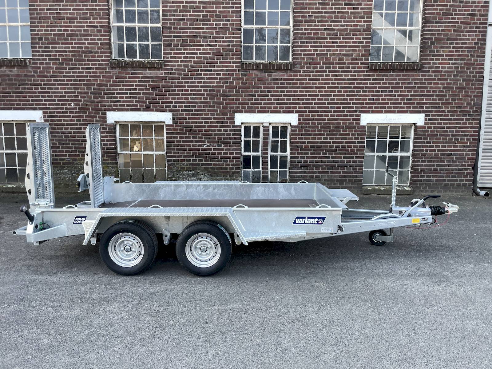 VARIANT 3516 B3 | MAXI LOAD | SKIDS