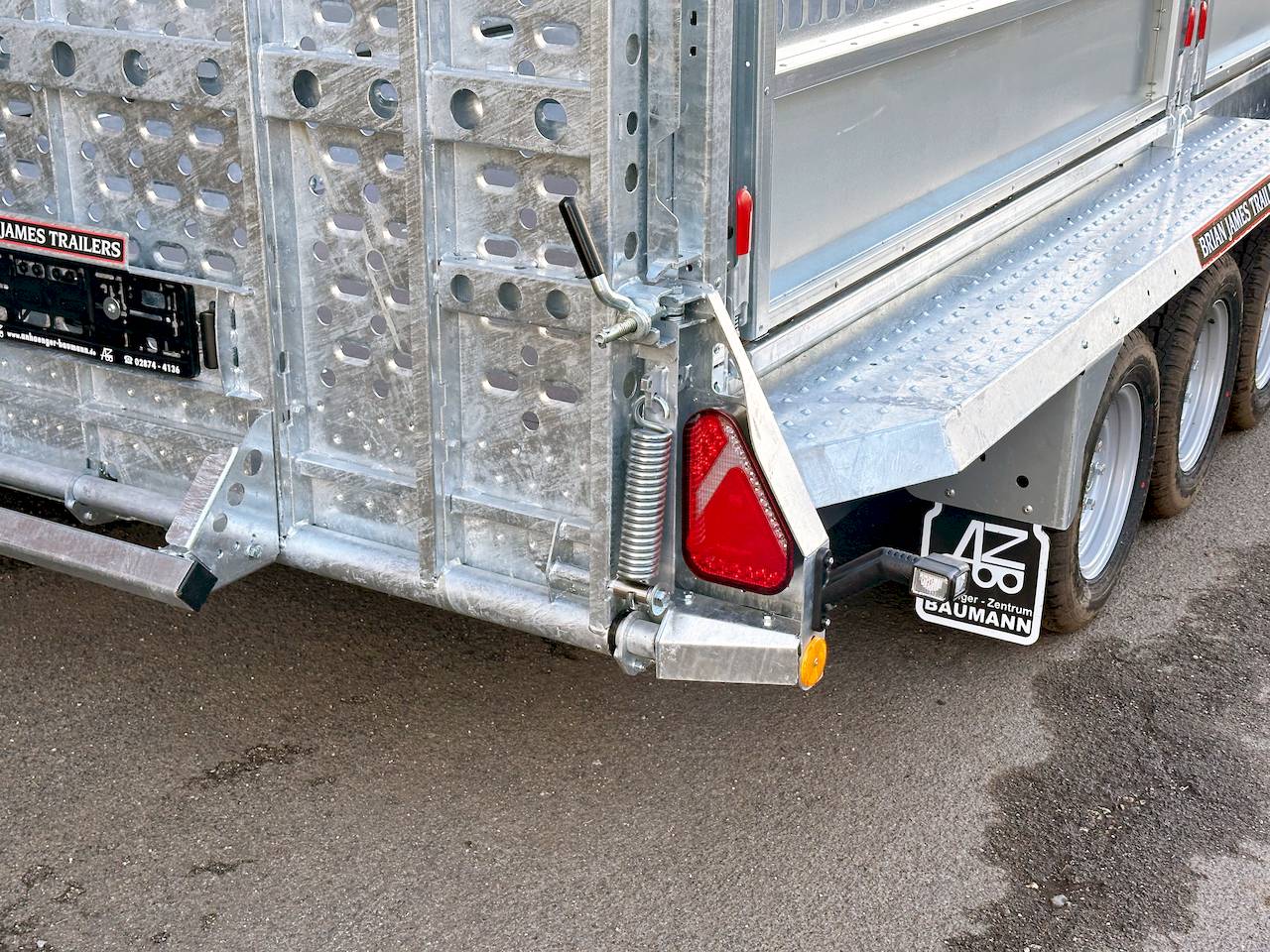 BRIAN JAMES GENERAL PLANT 551-4018-35-3-12 | TRIDEM | SCHWERLASTRAMPE