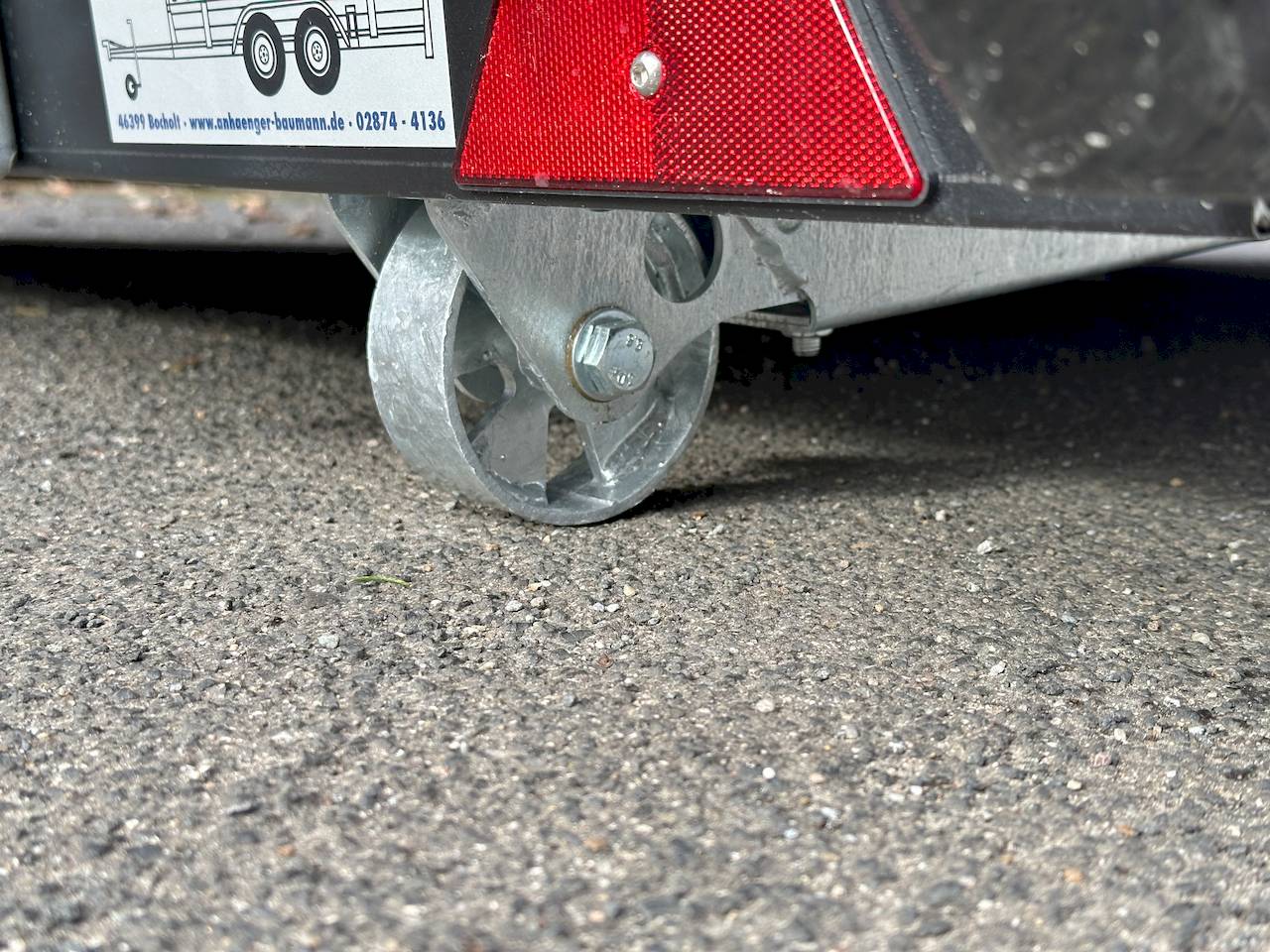 GESCHLOSSENER AUTOTRANSPORTER TRAILER - XXL - MIETEN