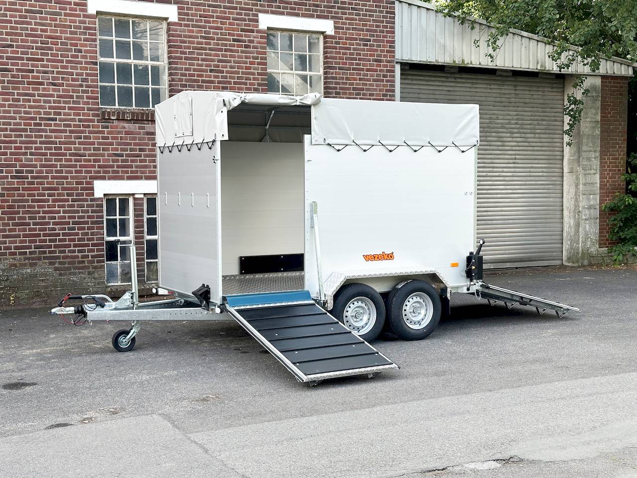 VEZEKO VT 2700 | RAMPE-/TÜR-KOMBI | ENTLADEKLAPPE
