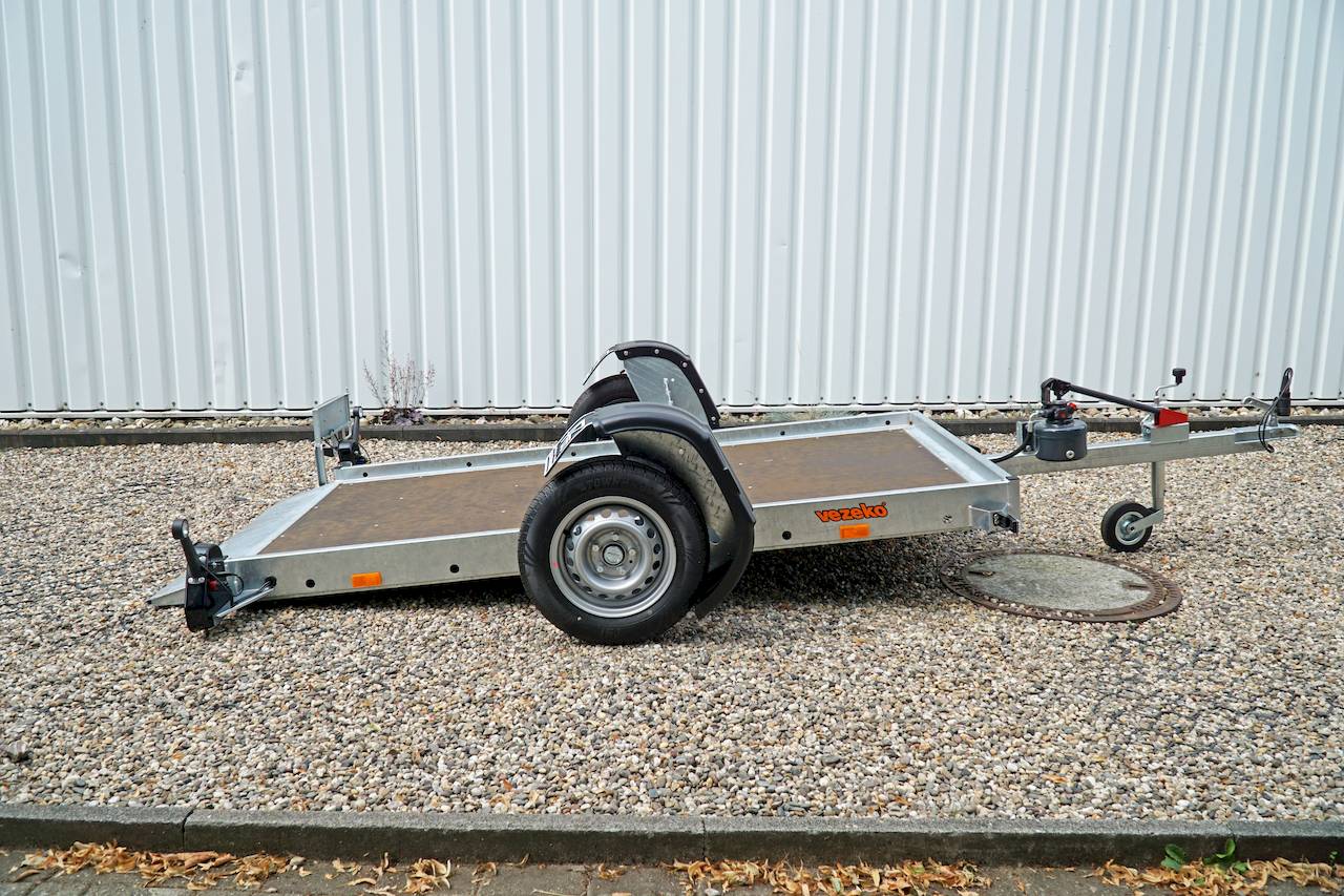 VEZEKO HUSKY F 08.25 HOBBY