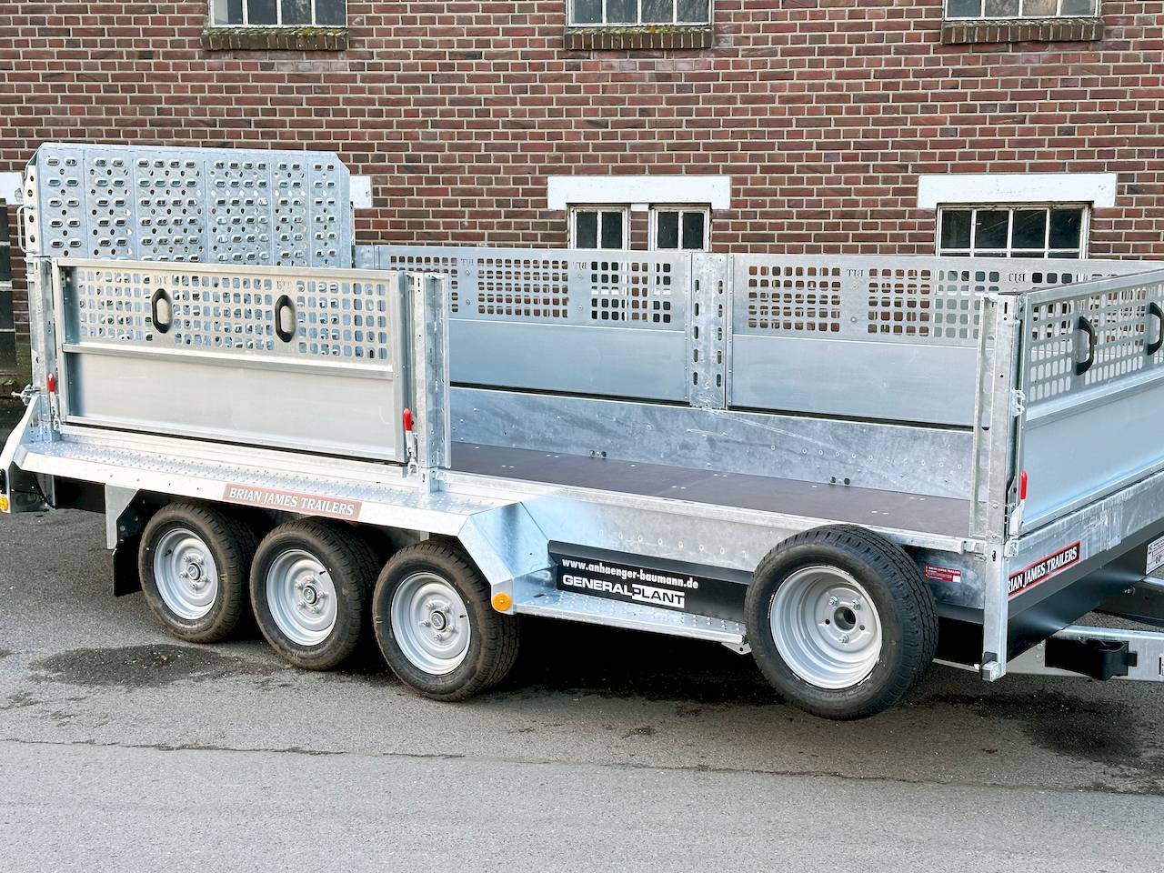 BRIAN JAMES GENERAL PLANT 551-4018-35-3-12 | TRIDEM | SCHWERLASTRAMPE
