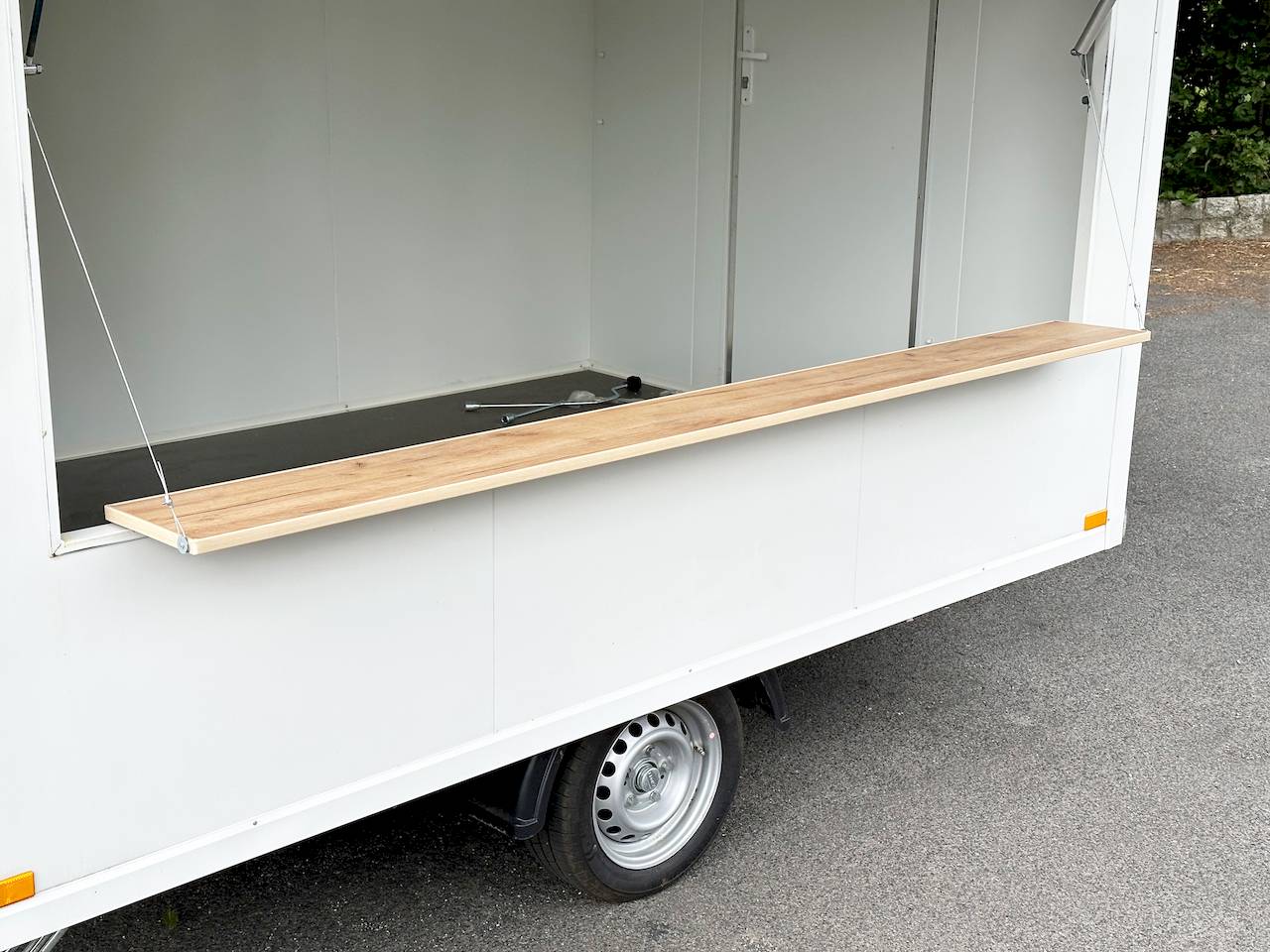 VK 15302023 | WEISS | GASTÜR