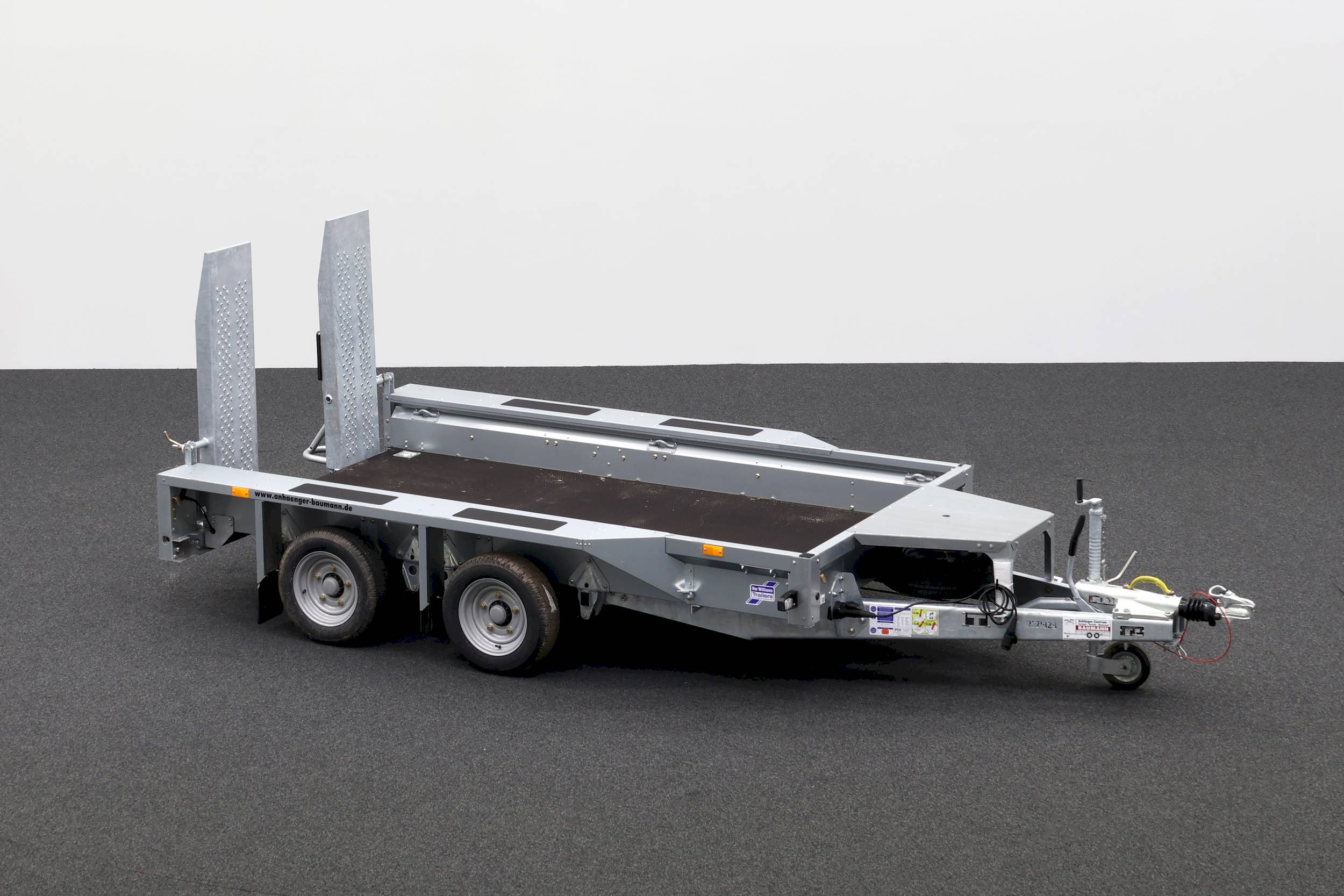 IFOR WILLIAMS GX105HD | SKIDS