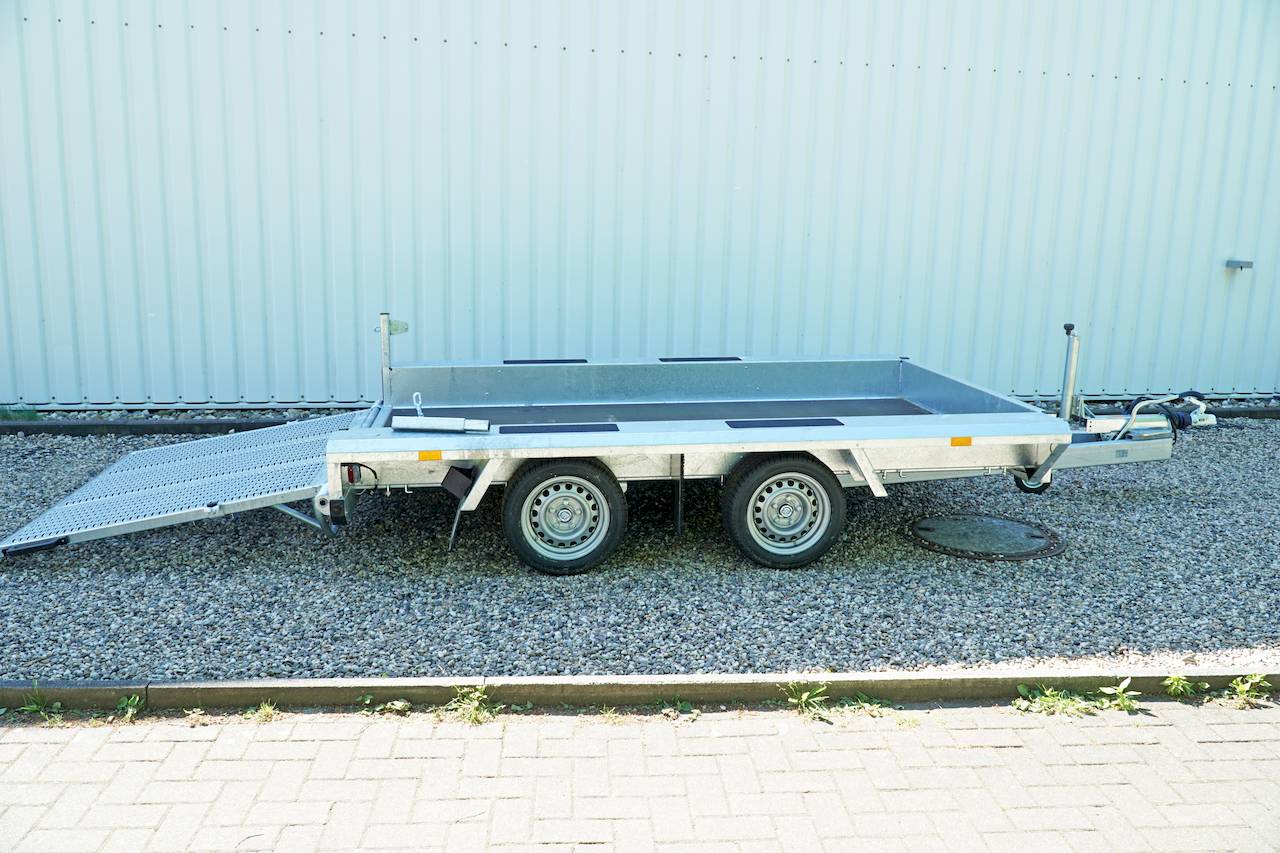 BAUMASCHINENANHÄNGER - M - MIETEN