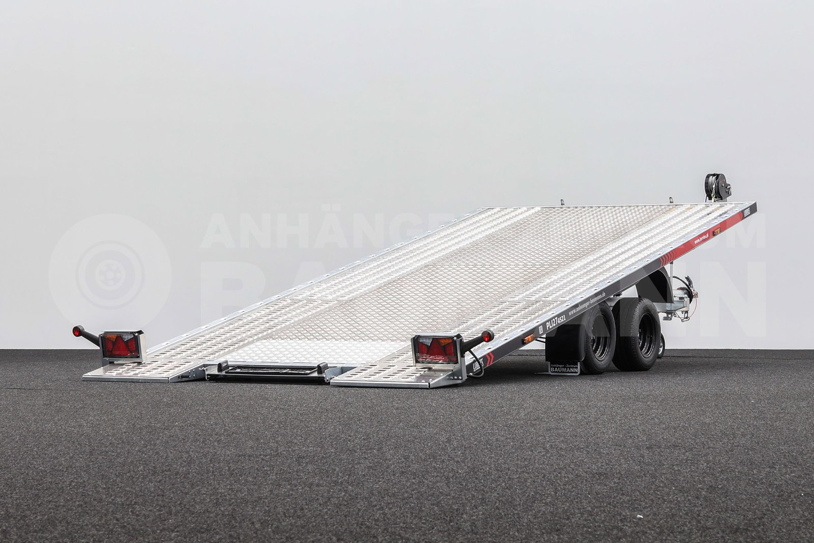 LORRIES PLI27-4521 I ALUBODEN MITTIG