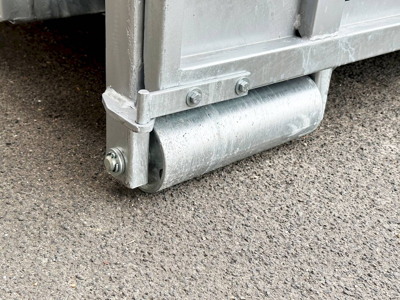 VEZEKO Abrollmulde 105cm Stahlblech feuerverzinkt