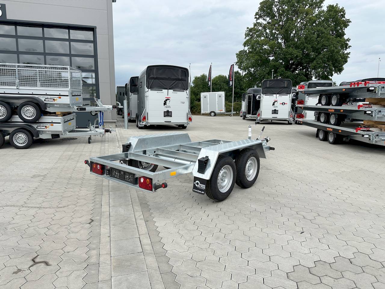 BLYSS AG2730HT
