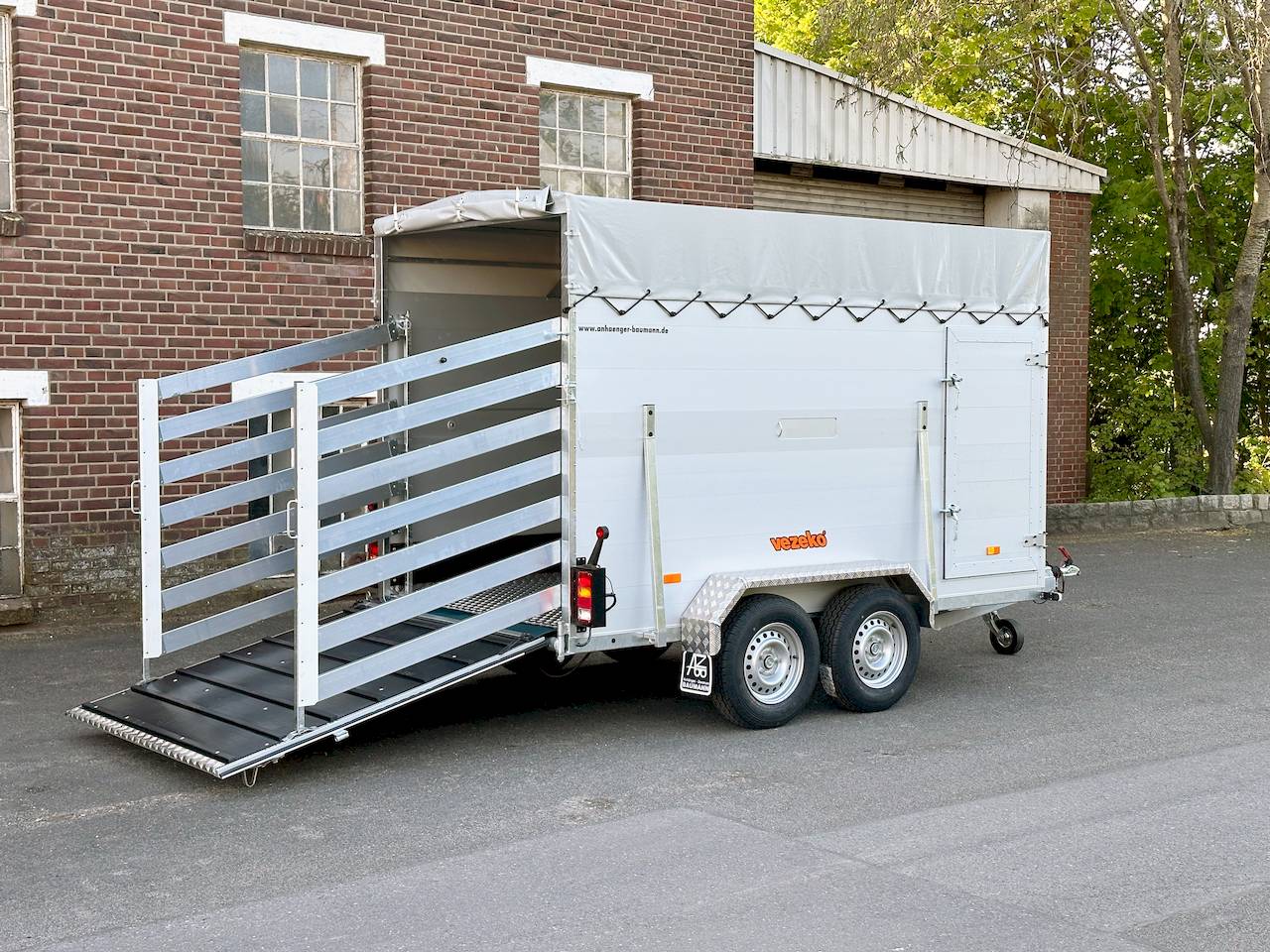 VEZEKO VT 2700 | RAMPE-/TÜR-KOMBI | TREIBGITTER