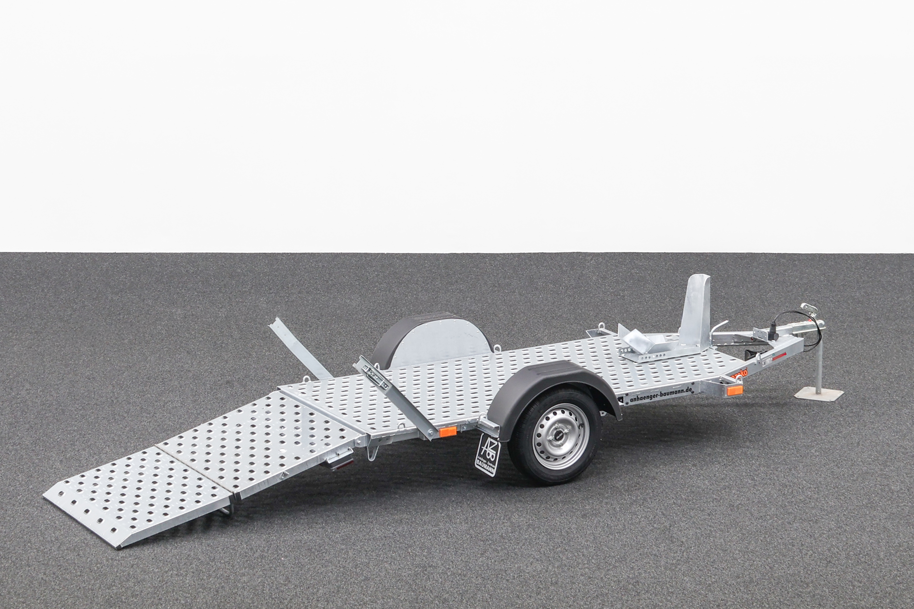VEZEKO MOTOVAN A08