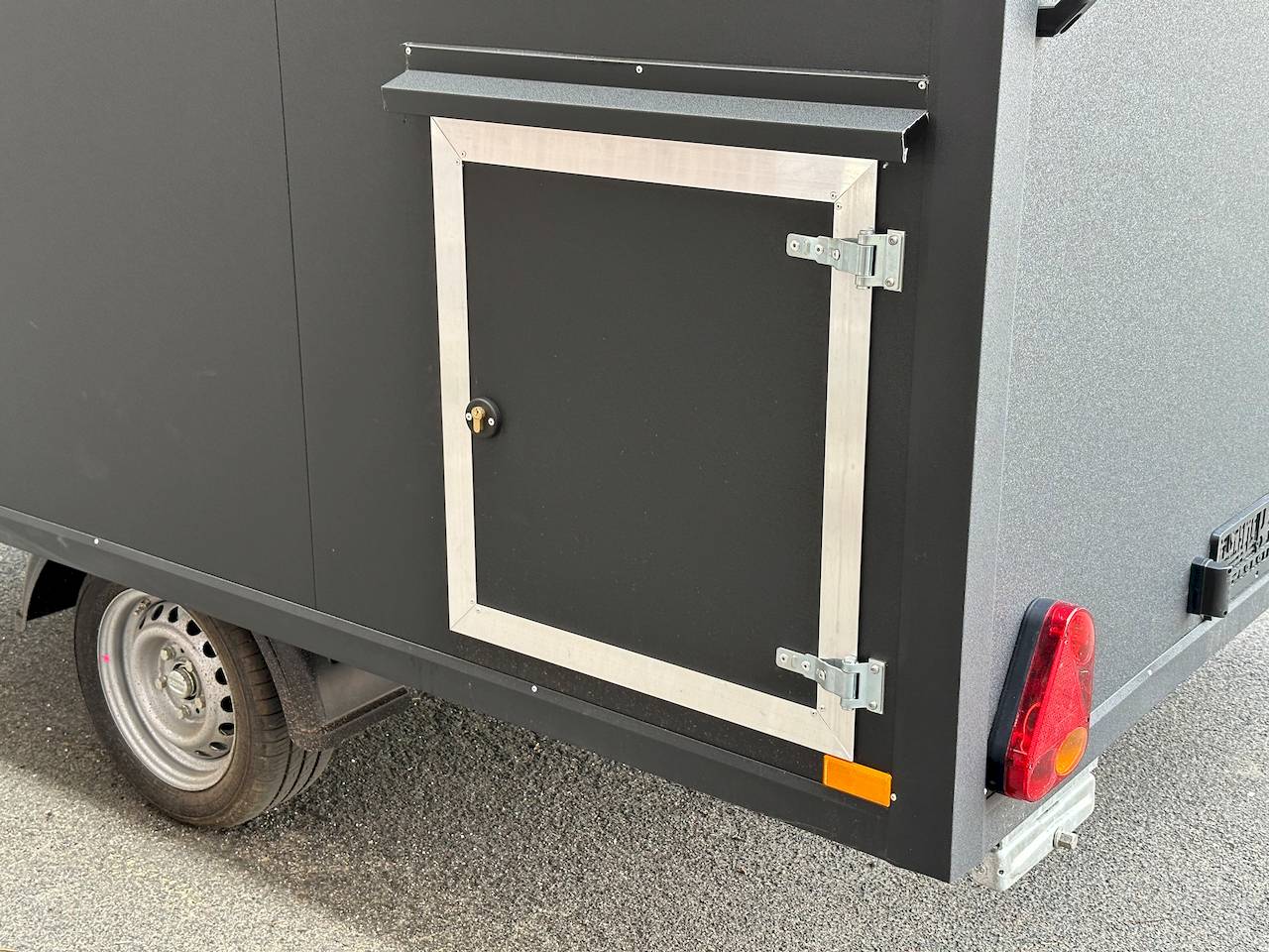 VK 15302023 | SCHWARZ | GASTÜR